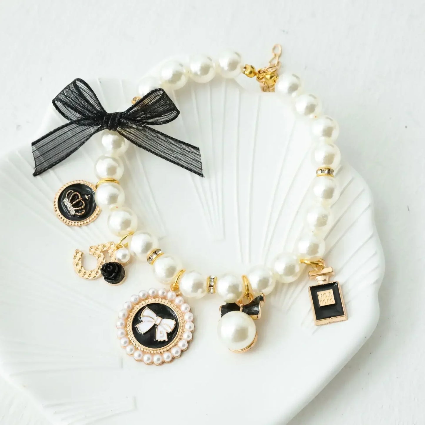 Classy Bow Pearl Collar Jewelry- Pendant Princess Necklace