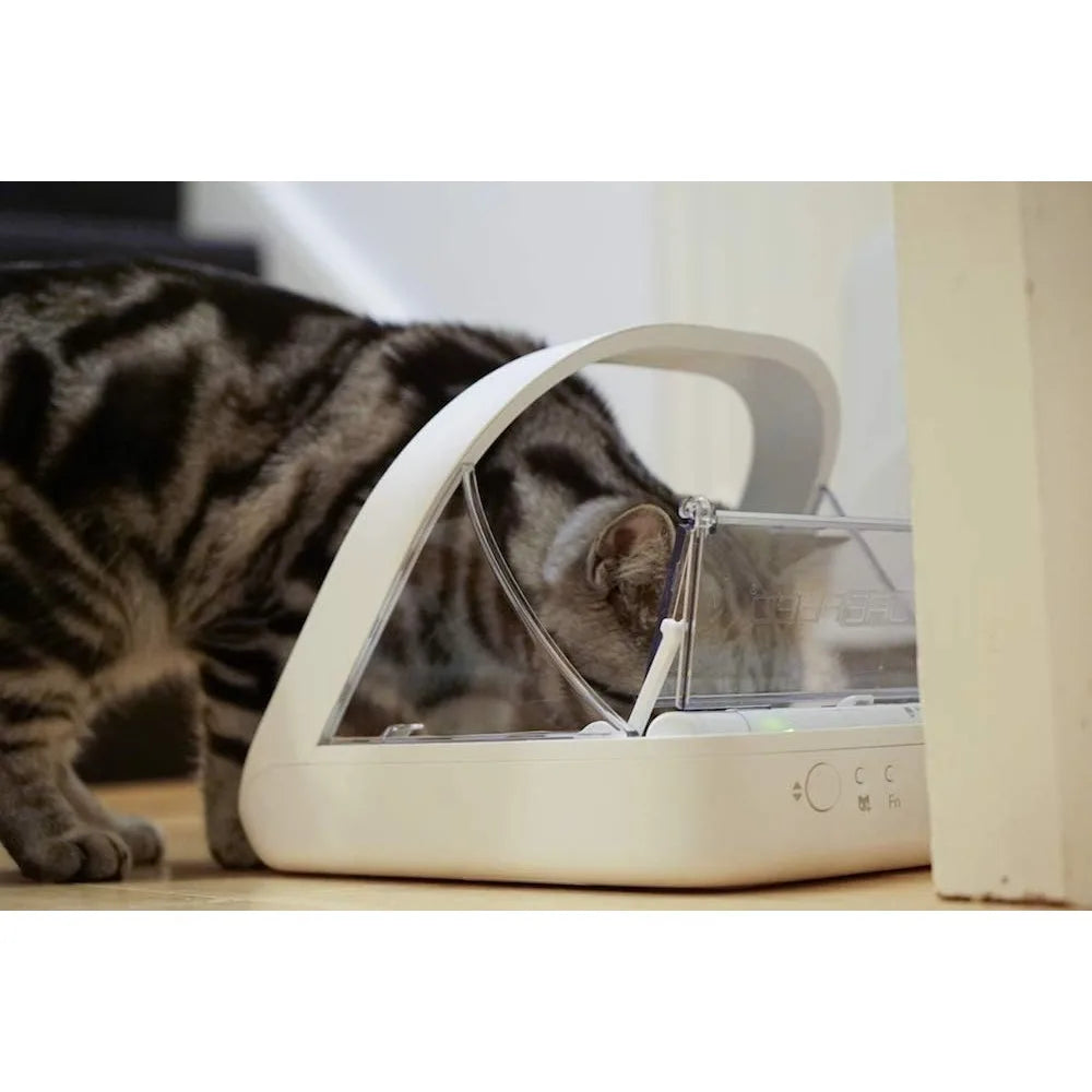 Microchip Pet Feeder - Selective-Automatic Pet Feeder- Makes Meal Times Stress-Free-Suitable for Both Wet and Dry Food