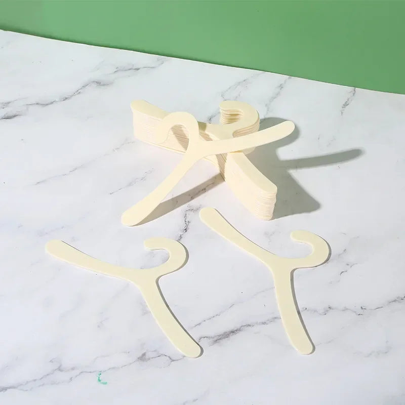 20 pcs Pet Hanger- Plastic Coat Hangers Supplies Apparel